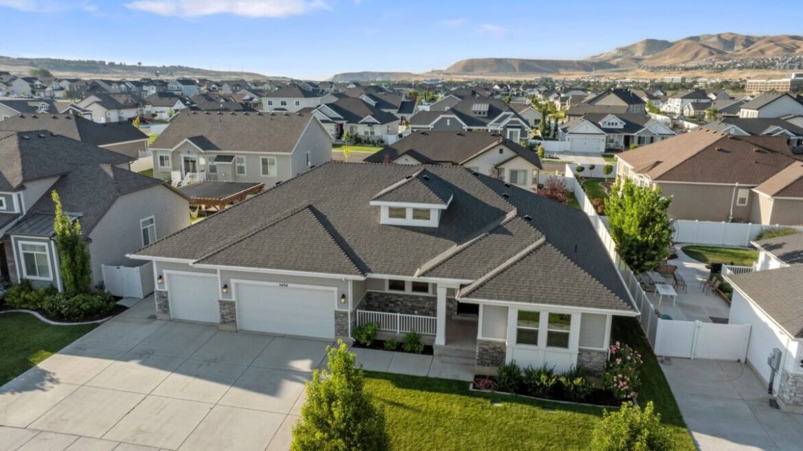 Aerial View Of New Construction Home Residential Neighborhood In Utah.jpg