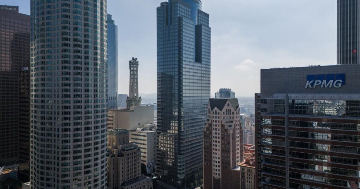 Urlhttps3a2f2fcalifornia times brightspot.s3.amazonaws.com2f952ff32f85ab1589419a95aa5f759e4a.jpeg