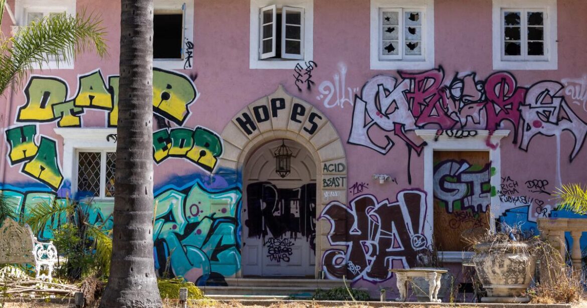 Urlhttps3a2f2fcalifornia times brightspot.s3.amazonaws.com2fae2fa82f935e8607410c96511953865c.jpeg