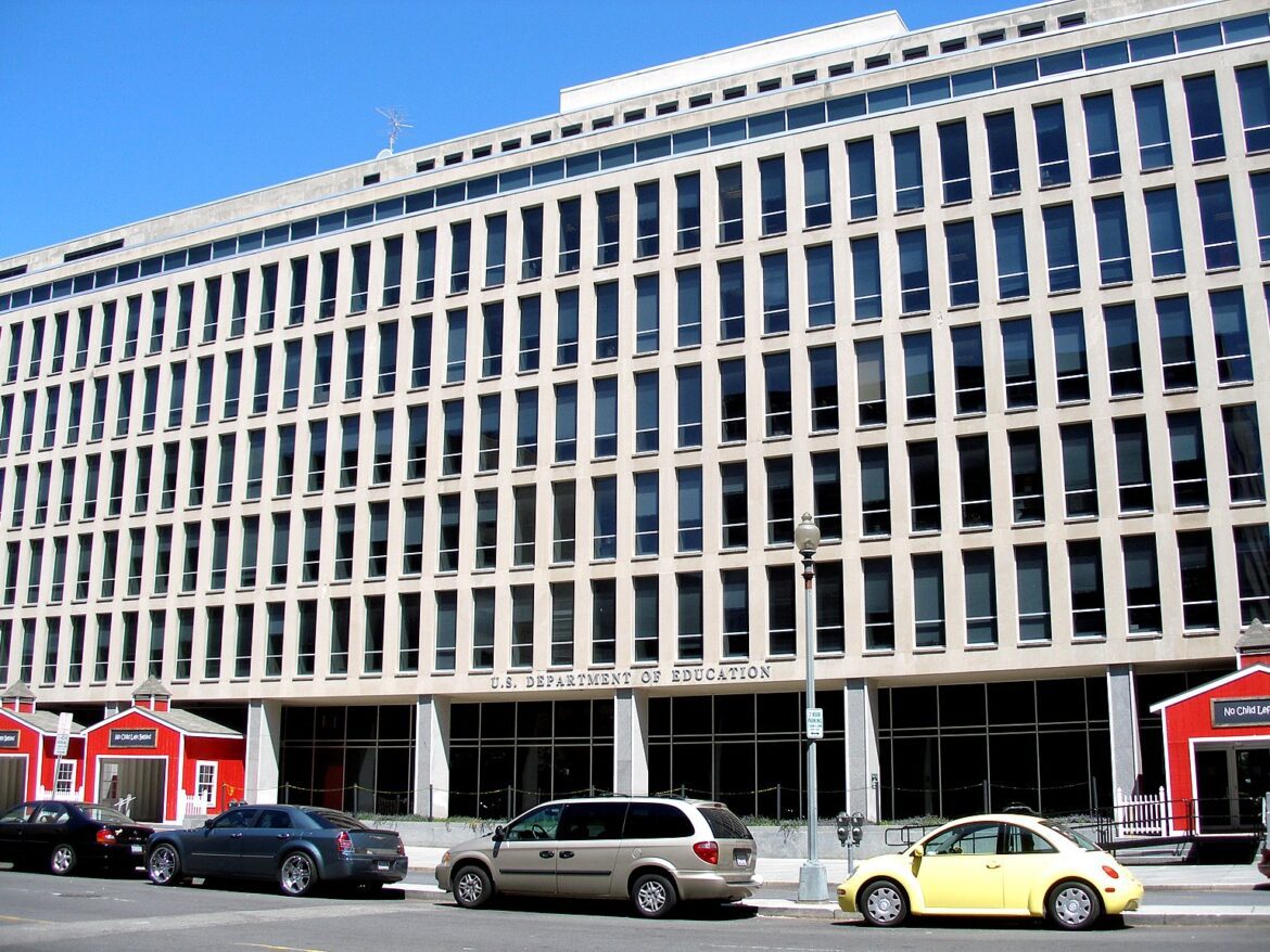 Usdepartmentofeducationbuilding.jpg