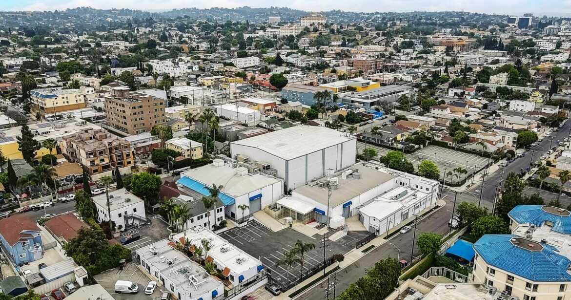 Urlhttps3a2f2fcalifornia times brightspot.s3.amazonaws.com2f652fe22f418645634117a674dbedd9d5.jpeg