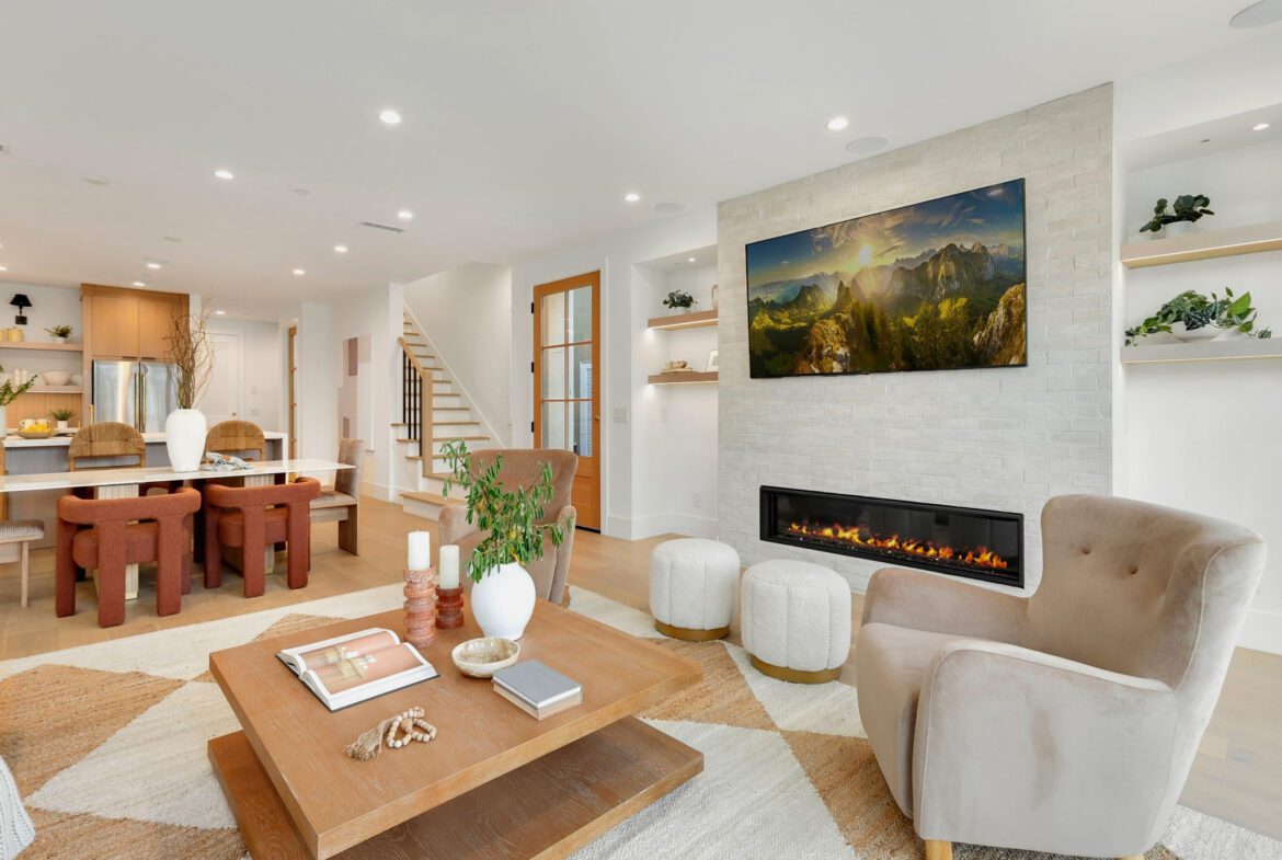 Pdm25 oc 1914 court st newport beach ca rgb.jpg