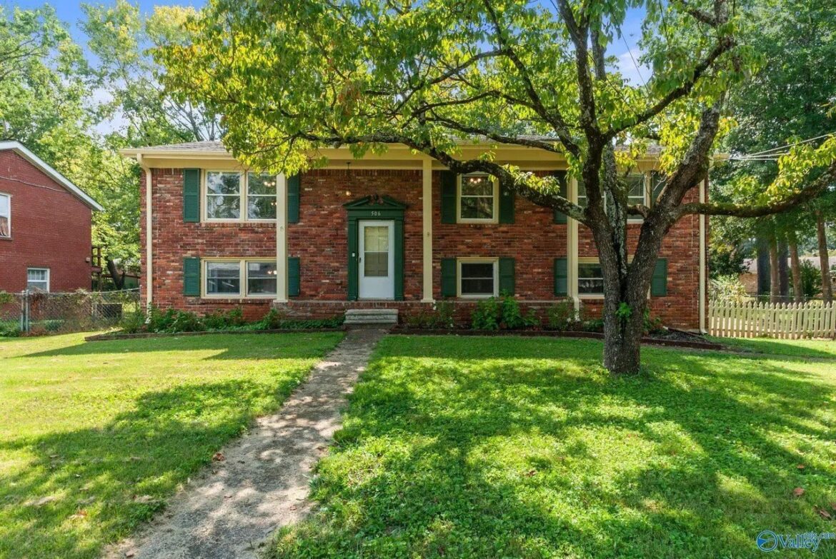 3a1bcd857eb892b41eba48ae998852c0w c518757766srd q80.jpg