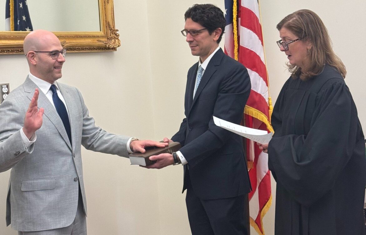 5e0563171992e3cab7658d88b15b5c5cw c570444762srd q80.jpg