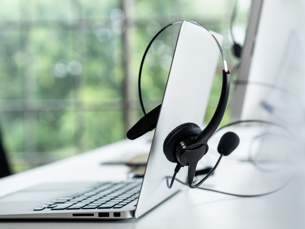 1025-mg-call-centre.jpg 1025 mg call centre.jpg