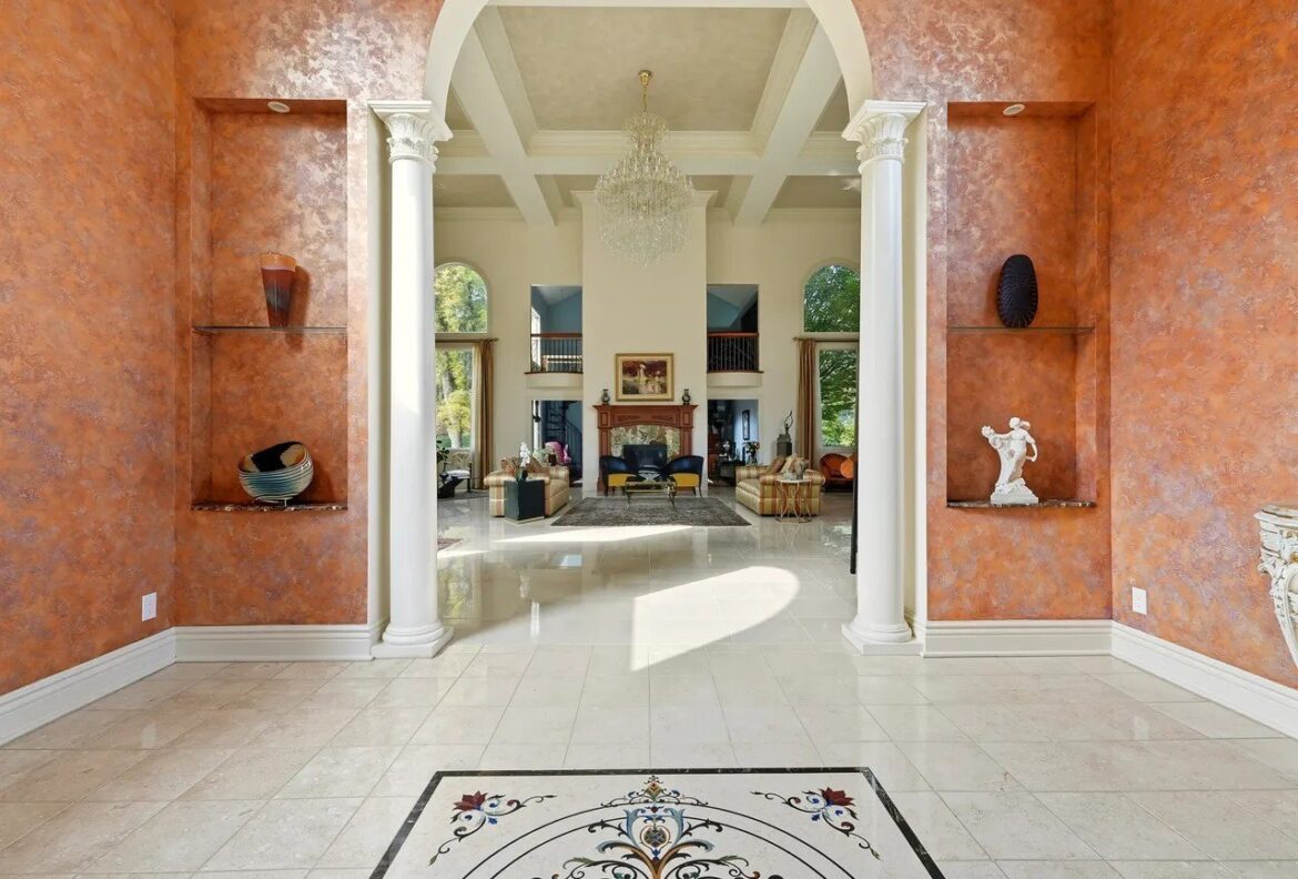 8791abf8881cb2f3a8f6a0c38f807e2aw c1971181640srd q80.jpg