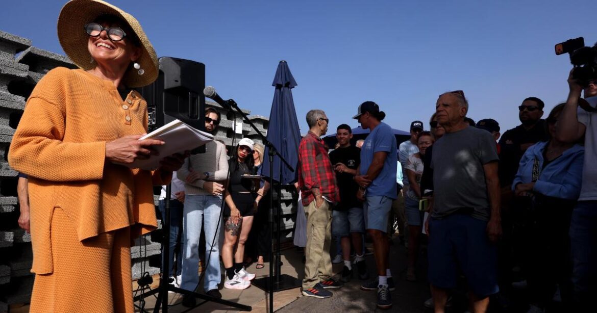 Urlhttps3A2F2Fcalifornia times brightspot.s3.amazonaws.com2F4f2Ff92F4e41a6b948a1932133a26514.jpeg