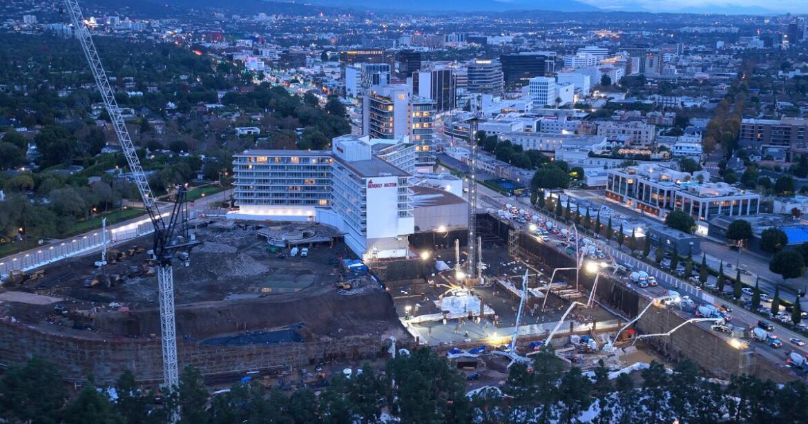 Urlhttps3A2F2Fcalifornia times brightspot.s3.amazonaws.com2F8d2Fd32F9834e30249a1881d4bbae17c.jpeg