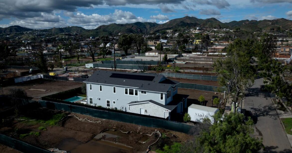 Urlhttps3A2F2Fcalifornia times brightspot.s3.amazonaws.com2Ff32Fd32F33a91ea34d978b935fb4dde4.jpeg