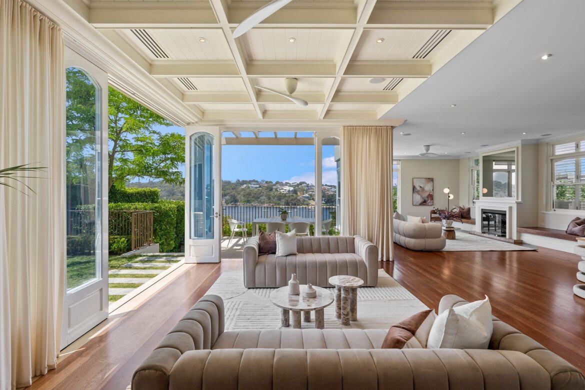 4 Riverside Drive Mosman Park.jpg