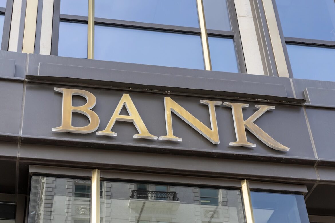 Private bank Lenders.jpg