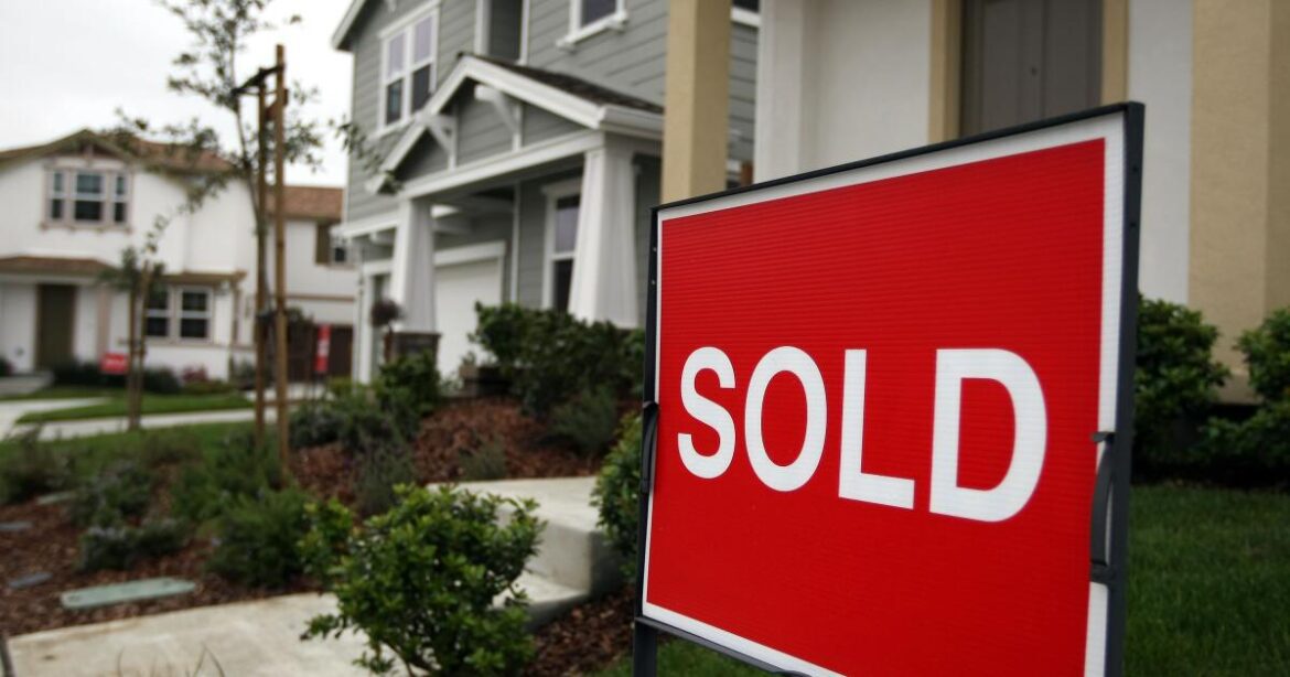 Urlhttps3A2F2Fcalifornia times brightspot.s3.amazonaws.com2Fa82F772F13acfda24b18b5e71e01a522.jpeg