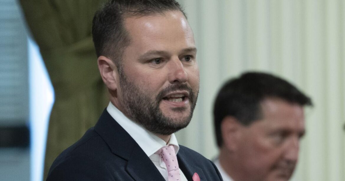 Urlhttps3A2F2Fcalifornia times brightspot.s3.amazonaws.com2Fea2F722F8f964ba3423bb0fdb25d48a1.jpeg