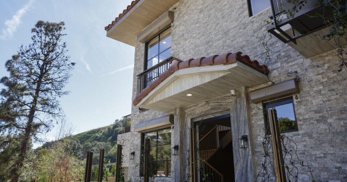 Urlhttps3A2F2Fcalifornia times brightspot.s3.amazonaws.com2Feb2F1c2F8467c99347f2bc549e5e26ef.jpeg