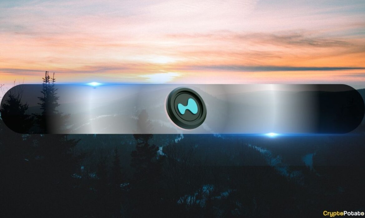 Hyperliquid higher cover.jpg