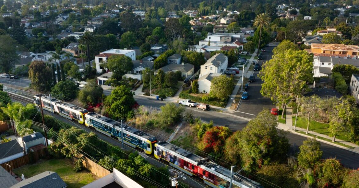 Urlhttps3A2F2Fcalifornia times brightspot.s3.amazonaws.com2F0c2Ffd2F985461804f0a9ce3c982b7ea.jpeg