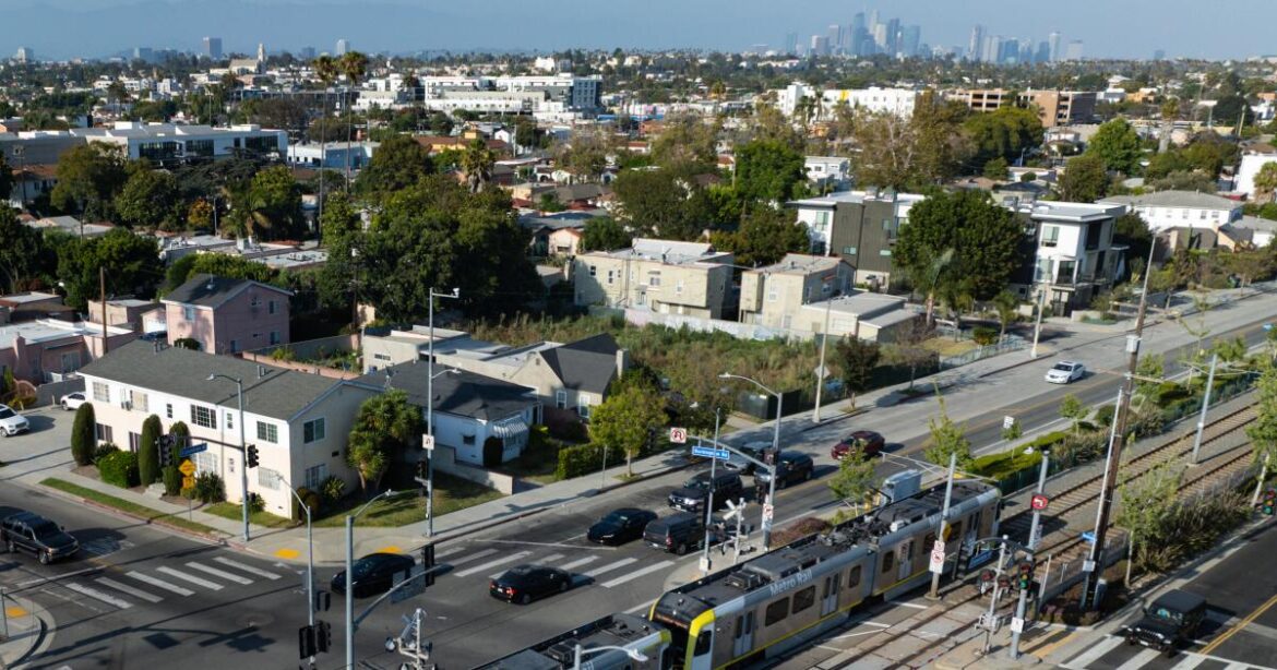 Urlhttps3A2F2Fcalifornia times brightspot.s3.amazonaws.com2Fe82F8e2Fb6ed53ed4a6e865aa4c4c7a1.jpeg