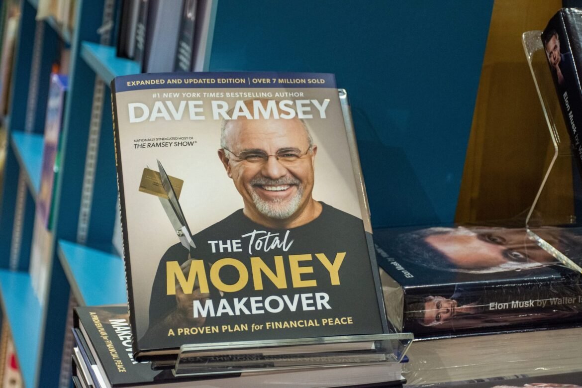 Dave Ramsey 2460188613 hamdi bendali scaled.jpg