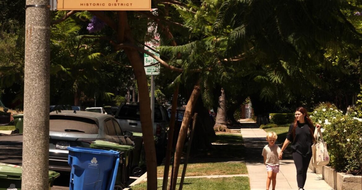 Urlhttps3A2F2Fcalifornia times brightspot.s3.amazonaws.com2F5c2F5c2F3b8e0442402d9a9f88acfcf8.jpeg