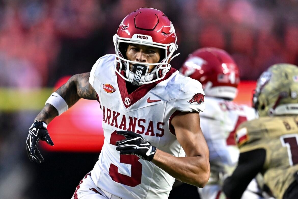 NCAA Football Arkansas at Texas.jpg